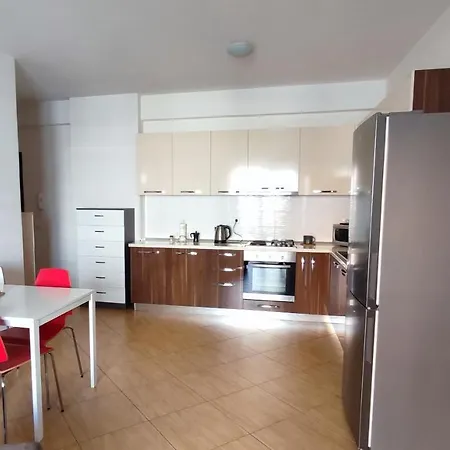 Kamax Apartment Vlore In Ottima Posizione Apartment